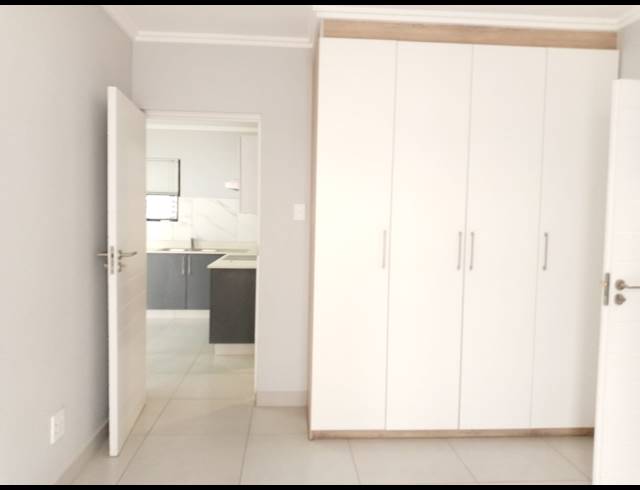2 BEDROOM APARTMENT FOR SALE IN UMHLANGA RIDGE
